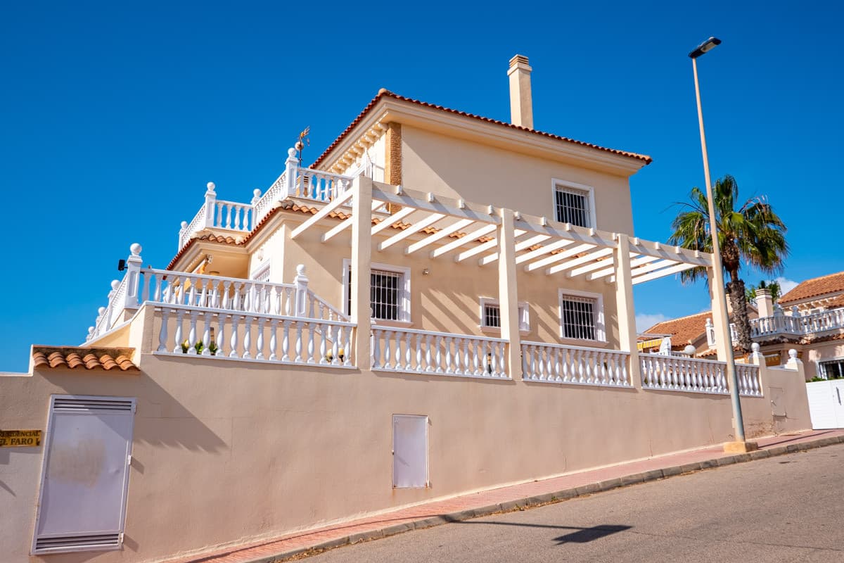 Виллы в Torrevieja (5 спален), Коста Бланка юг