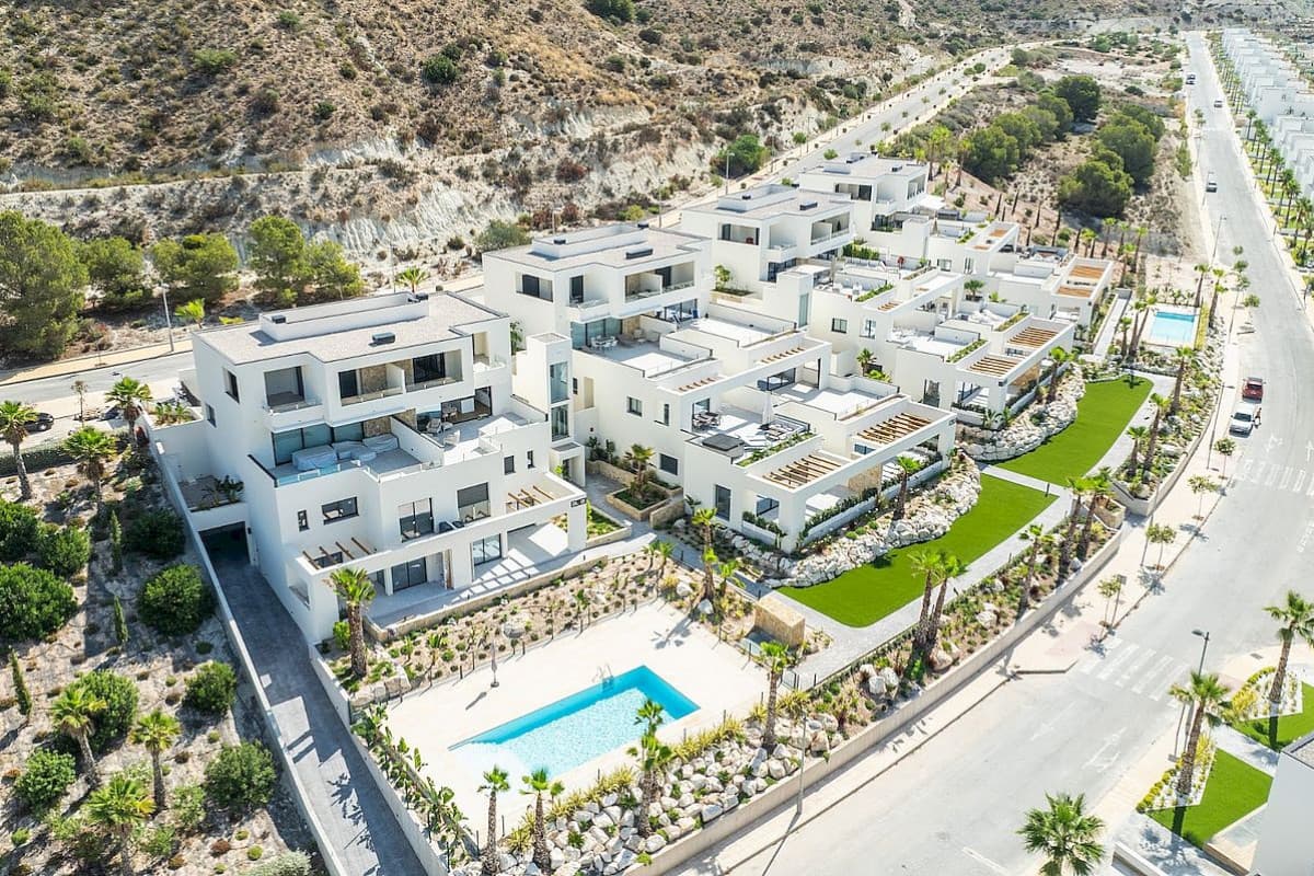 2 Bedroom Town House in Monforte del Cid, Costa Blanca North