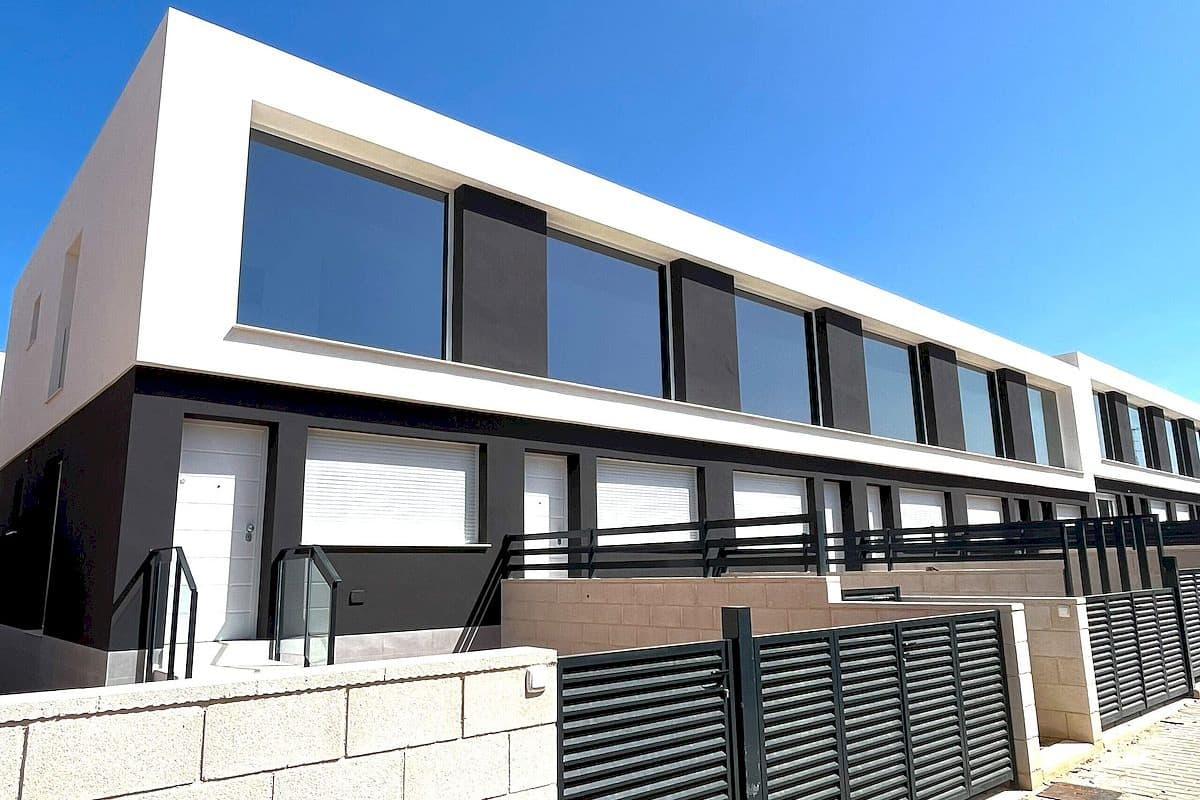Tаунхаусы в Gran Alacant, Gran Alacant - Santa Pola (2 спальни), Коста Бланка юг