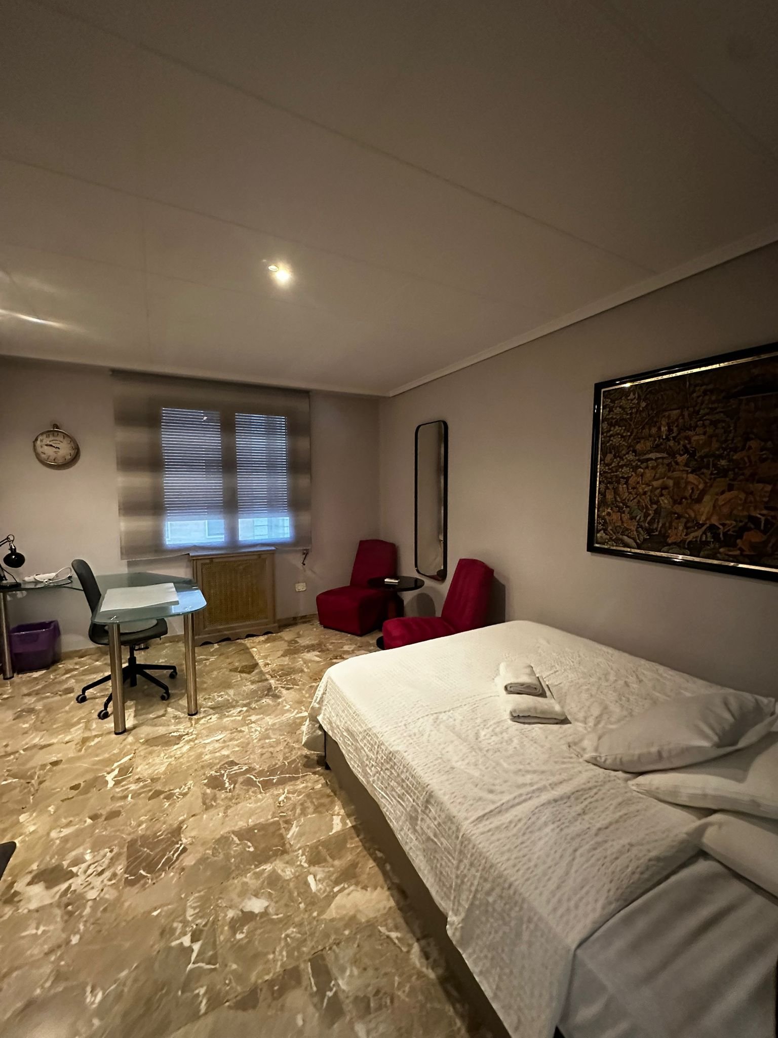 Living in the Heart of Valencia: Luxurious 190m² Residence — 19