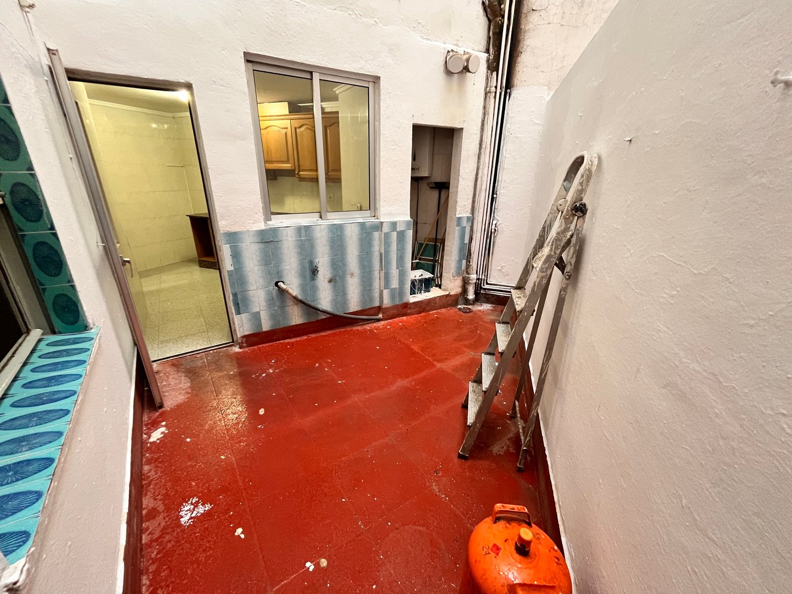 ПРОДАЕТСЯ КВАРТИРА В МАНИСЕСЕ (ВАЛЕНСИЯ)